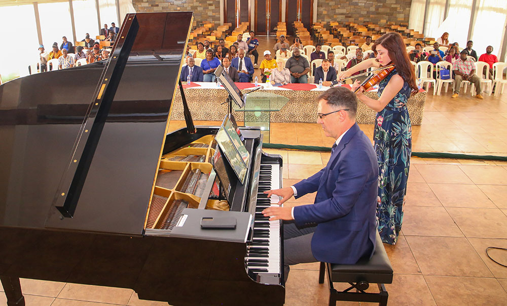 The world-renowned violinist, Ms Diana Jipa and pianist Ștefan Doniga from Romania performing at the Main Hall