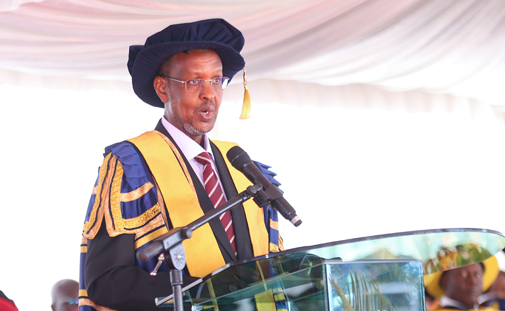 Chairman of the University Council, Dr Idle Omar Farah speaks during the 14th graduation ceremony