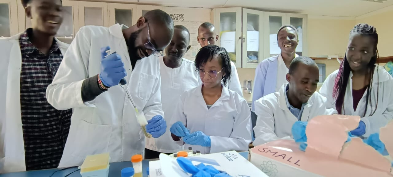 Part of the researchers conducting studies on Phages samples at a laboratory at the Kenya Institute of Primate Research  