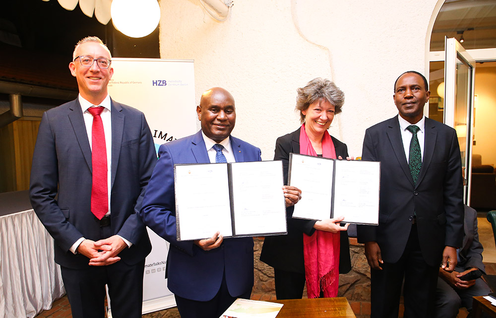 From Left, Germany Ambassador to Kenya, Sebastian Groth, VC Prof. Benedict Mutua, Head of the User Coordination & Technical User Support Department, HZB Dr. Antje Vollmer and DVC IAE Prof. Paul Wambua during the signing ceremony. 