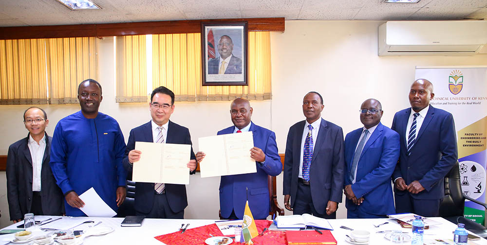 The VC , Prof Benedict Mutua with a delegation from Hubei University of Automotive Technology as well as TU-K staff after signing an MoU