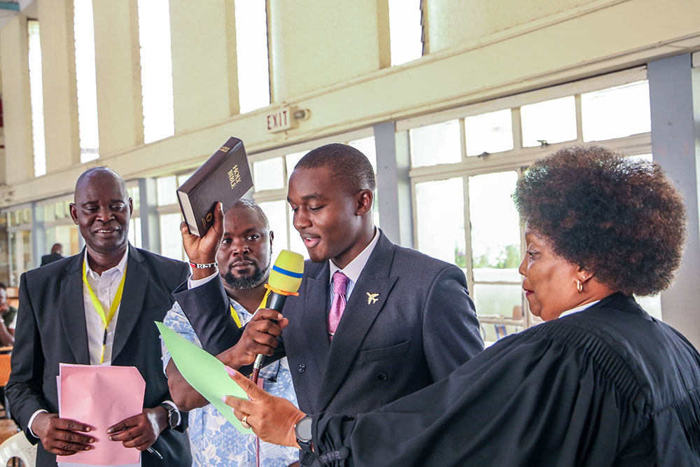  Ephraim Landis Midodo, The new SATUK Chairman is sworn in