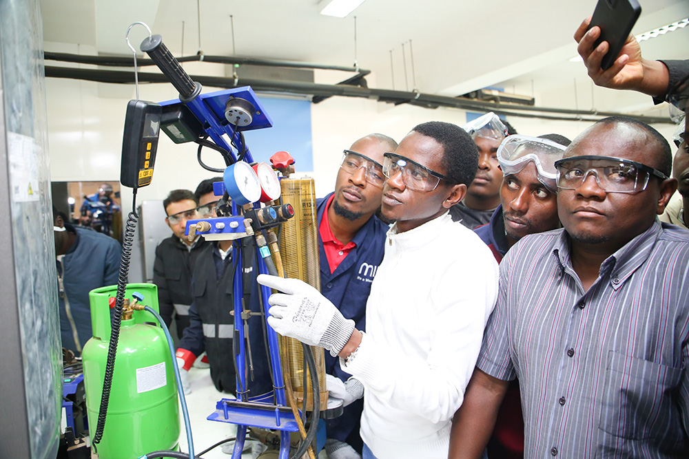 A practical session during the training of Samsung Kenya after sales service technicians